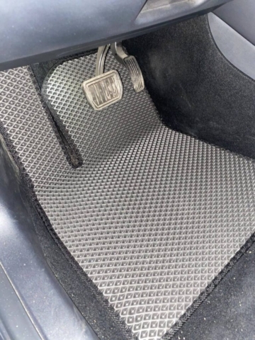 Tesla Model 3 (2017+) Tesla Model 3 (2017+)